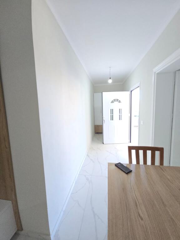 AFFITTASI APPARTAMENTO 1+1 A KENETE DURRES