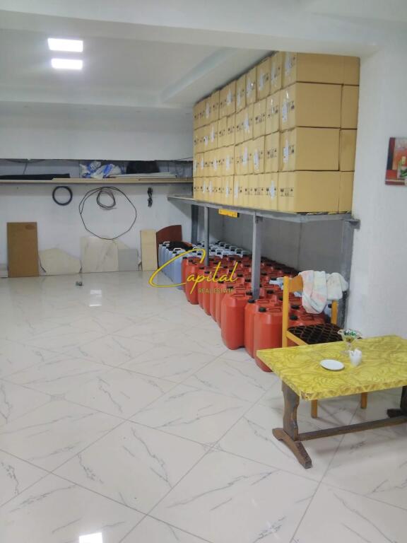 AMBIENT BIZNESI ME QERA 80 M2 SELITE 550 EURO