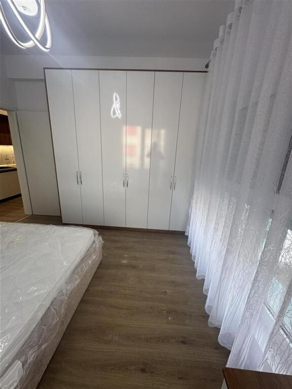 🏢Nella zona di Ali Demi, Residenza Kadiu, si affitta appartamento 1+1, arredato. 50.000 Leke
