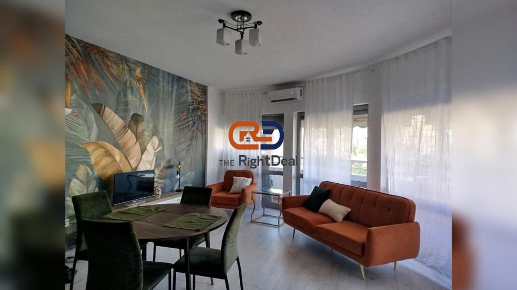 Tek Zogu I Zi, Jepet Me Qira Apartament 2+1+2, Me Lokacion Ideal!!!