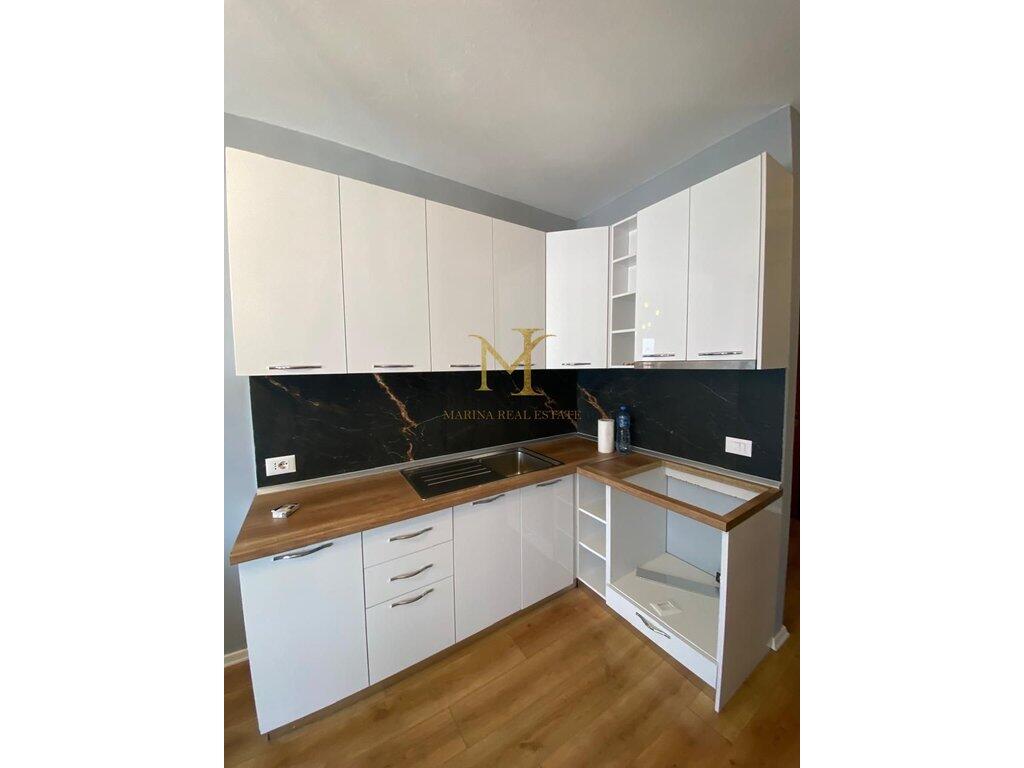 SHITET APARTAMENT 1+1 PLAZH DURRES PAMJE DETI