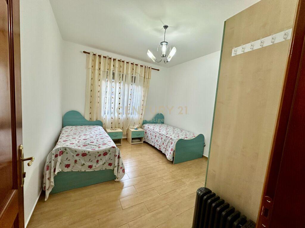 APARTAMENT ME QIRA 2+1, I VENDOSUR PRANE KOMPLEKSIT GRAND, TIRANE!