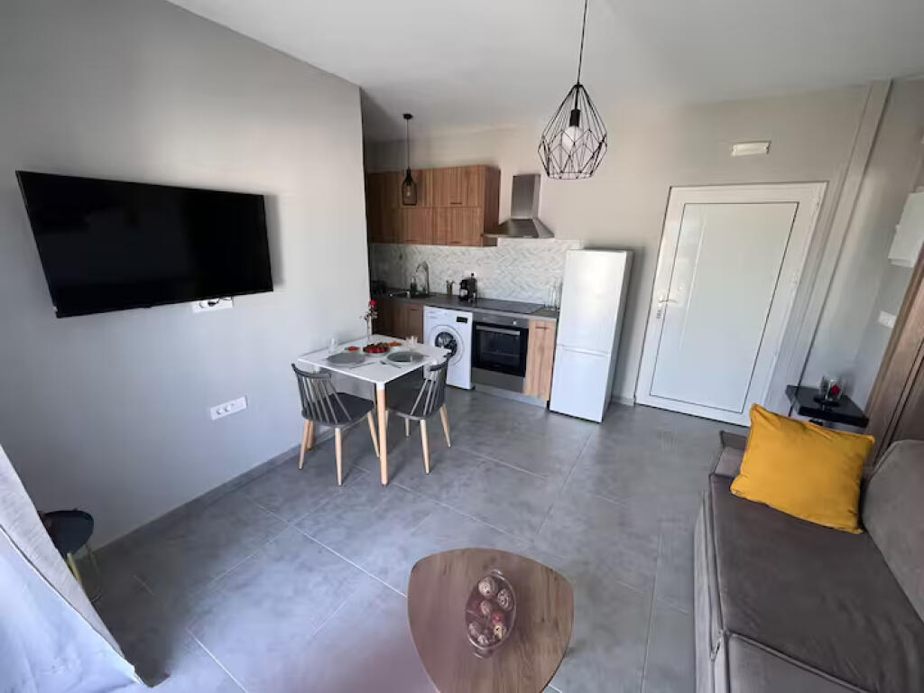 Apartment For Rent 1+1 at 21 Dhjetori (ID B2101274) Tirane