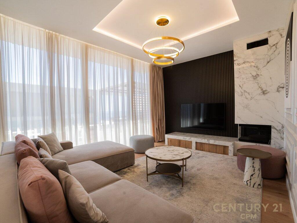 SHESIM SUPER VILË INDIVIDUALE LUXOZE ME PISHINE NË GREEN COAST 1 PALASË!!     1,580,000 €