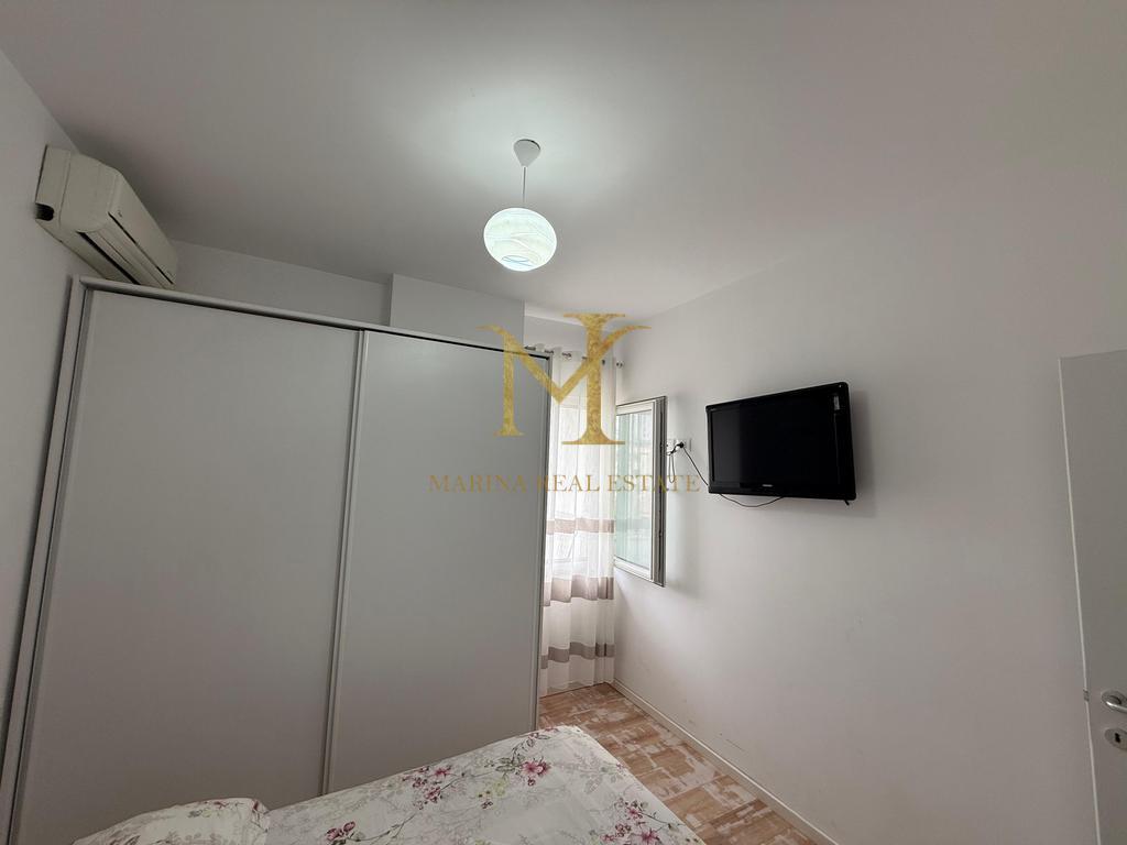 Apartament 2+1 per Qera ne Plazh , Stacioni i Pare !!
