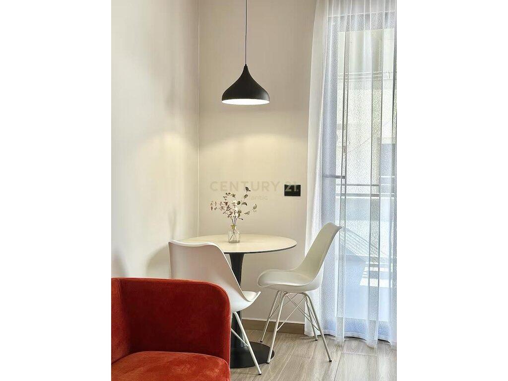 1+1 me tarracë APARTAMENT PËR QIRA NË PLAZH ILIRIA!         370 € /Muaj