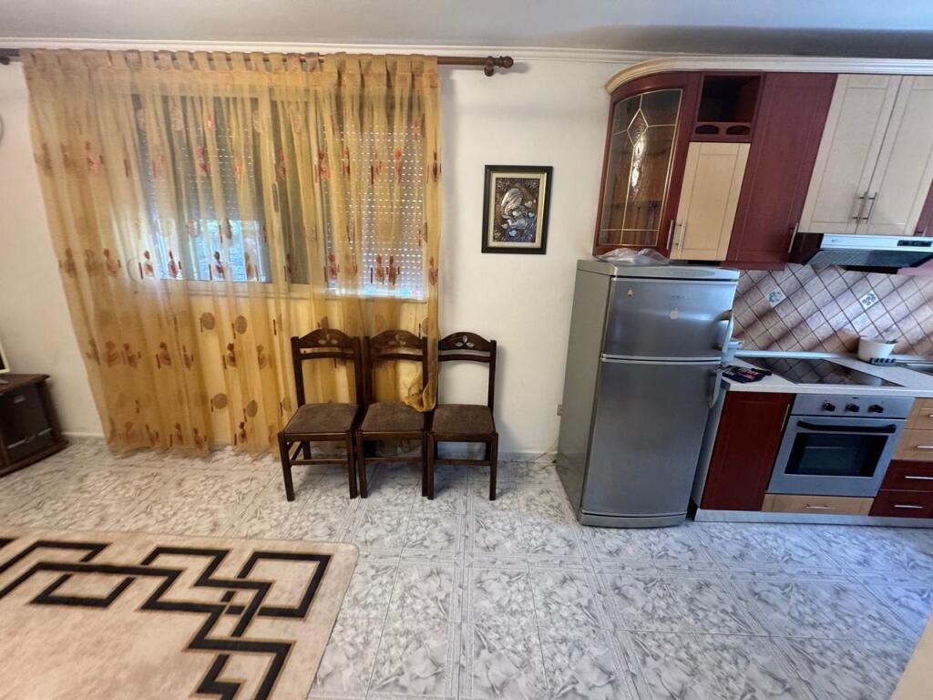 Affittasi appartamento 1+1 presso White Bar Vasil Shanto
