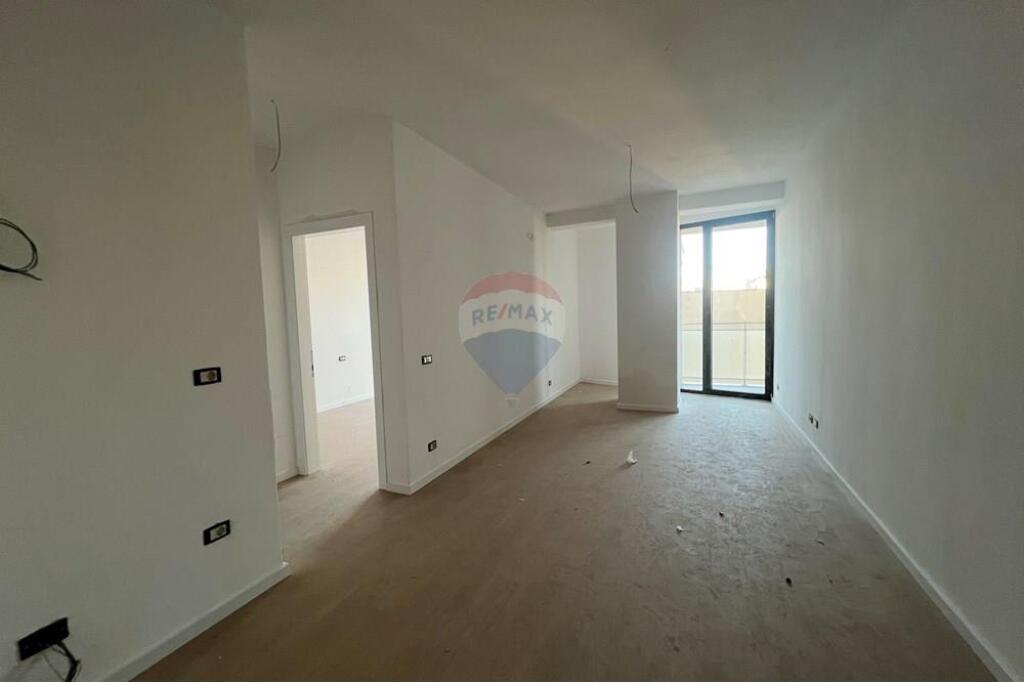 Ambient Zyrash Per Qira Tek Mine Peza!