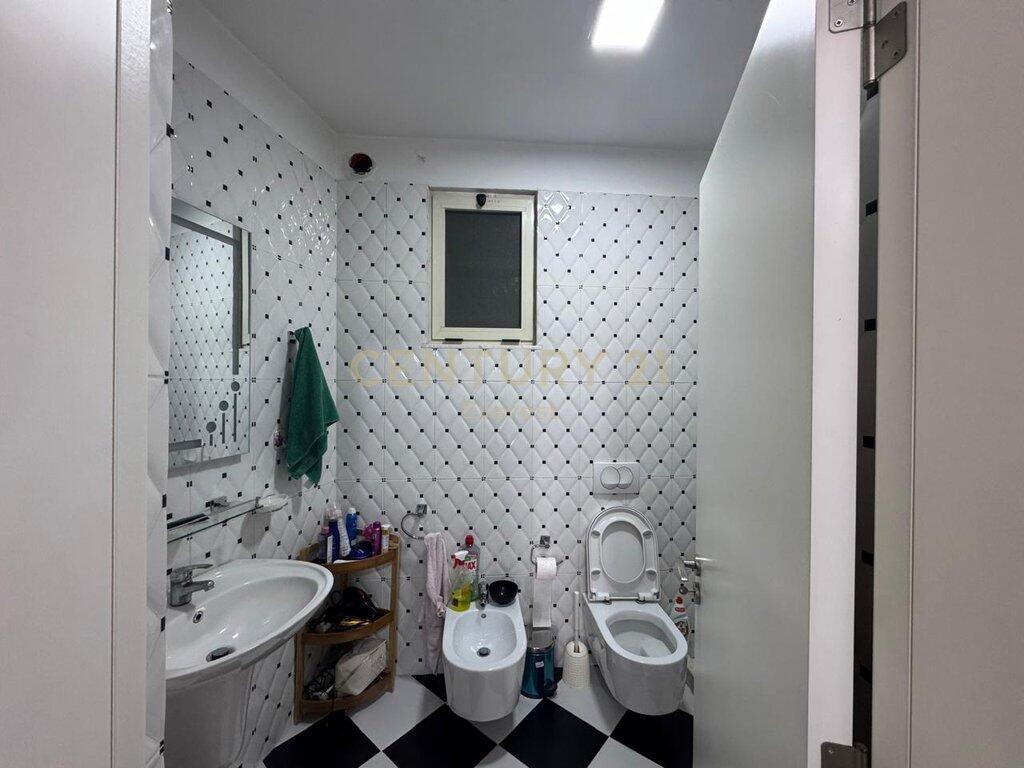 ASTIR, JAPIM ME QIRA APARTAMENT 2+1+2