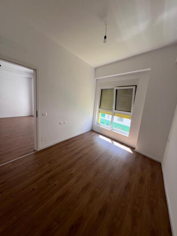 VENDESI APPARTAMENTO 1+1 ALI DEMI 102.170 EURO