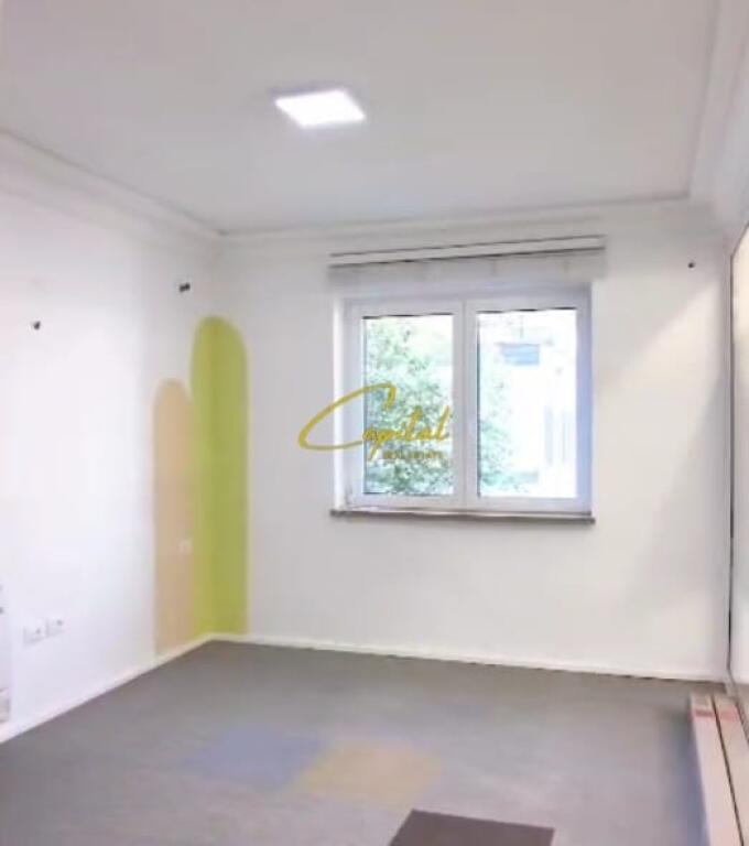 LOCALE COMMERCIALE IN AFFITTO 130 M2 STRADA DI DURRES 200.000 LEKE