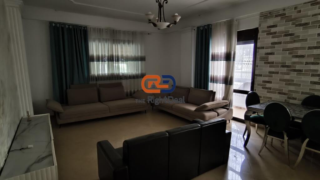 Ne Laprake, Prane Kupoles, Shitet Apartament 4+1+2 I Pershtatshem Per Investim !