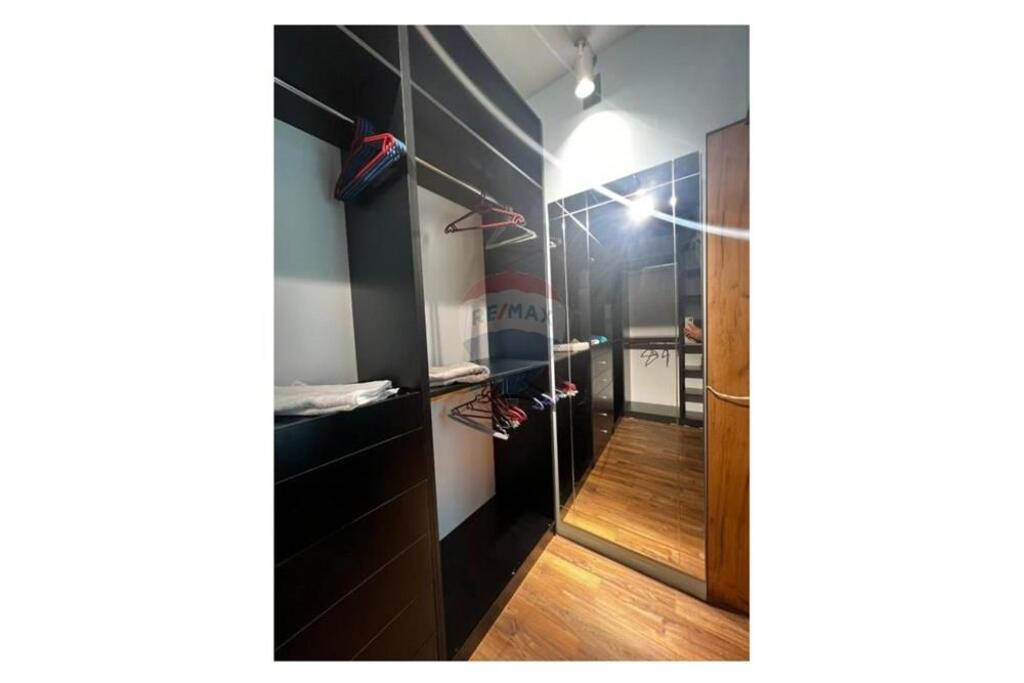 LUXURY PENTHOUSE IN SAUK FOR RENT !