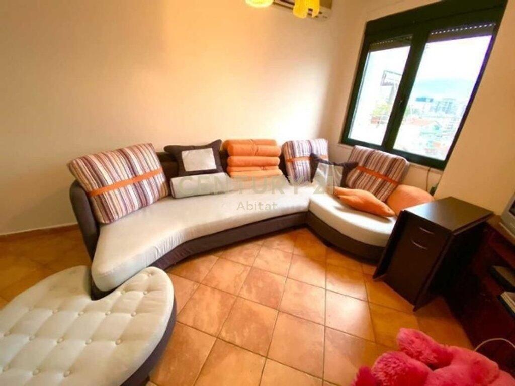Affittiamo appartamento 1+1 in Via Kavaja