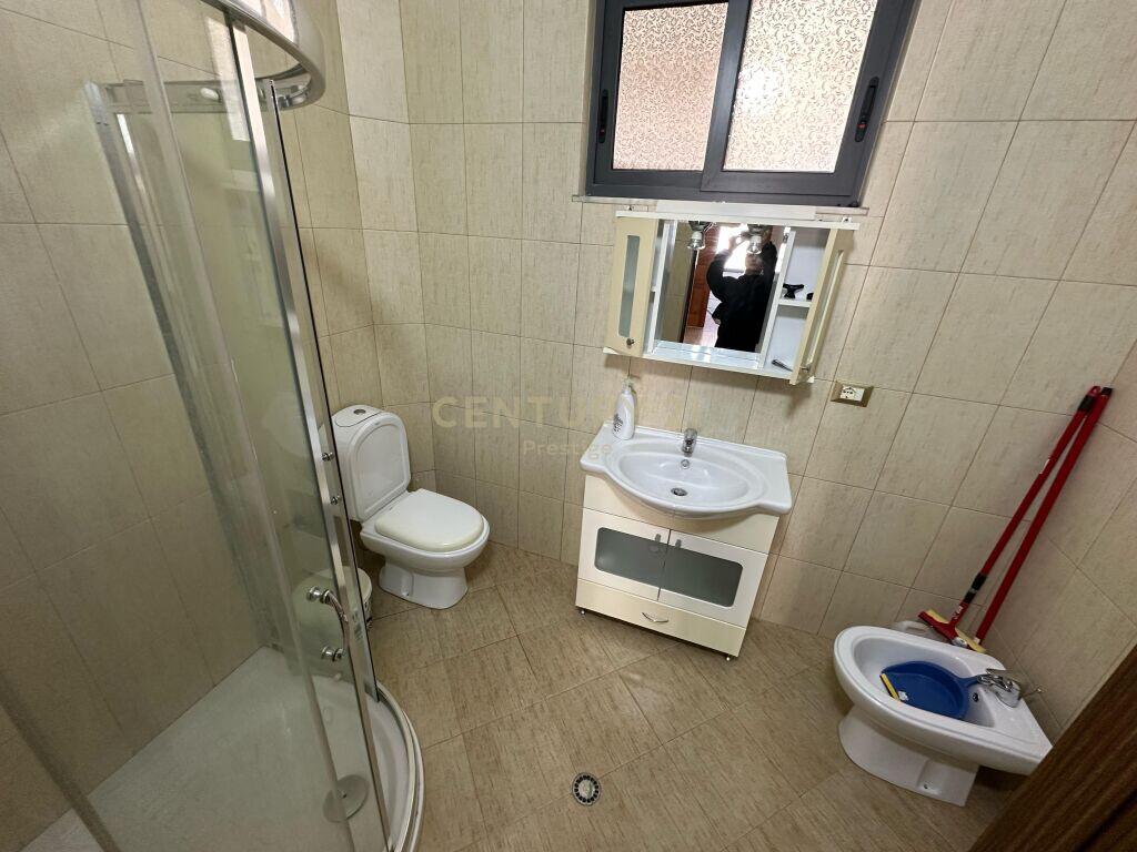 APARTAMENT ME QIRA 2+1, I VENDOSUR PRANE KOMPLEKSIT GRAND, TIRANE!