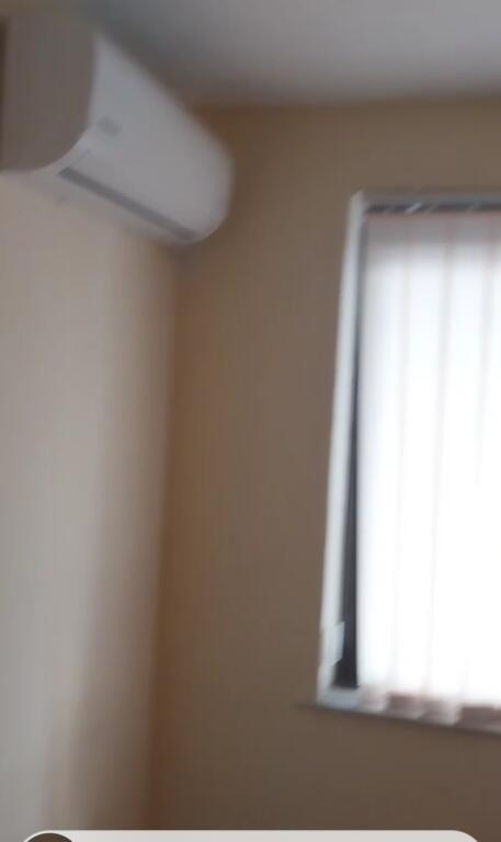 Jepet  me qera   apartament 2+1 ne zemër te bllokut  