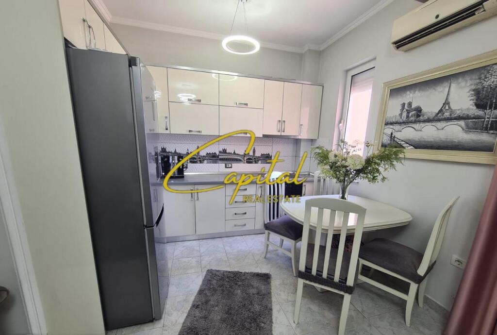 APPARTAMENTO IN AFFITTO 1+1 VIA KONGRESI I MANASTIRIT 55.000 LEKE
