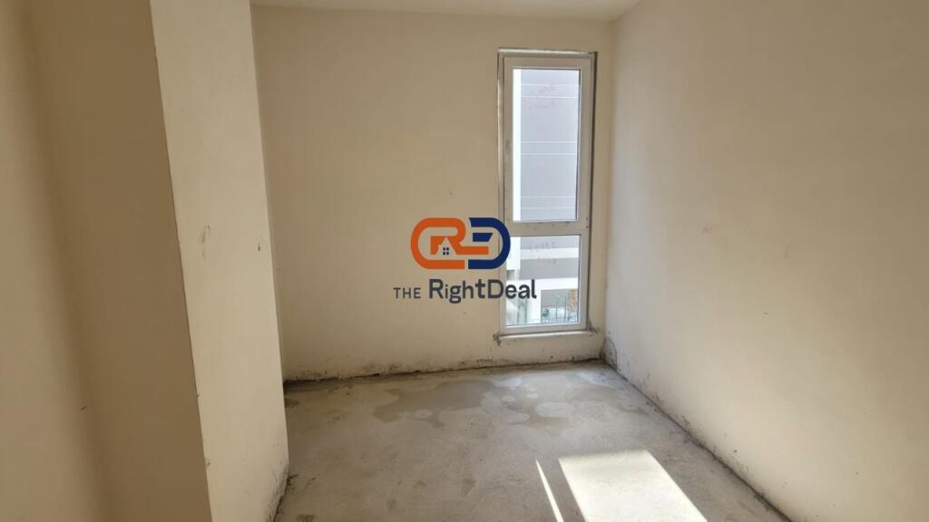 Tek Univers City, Shitet Apartament 3+1 Me Planimetri Te Rregullt Dhe Orientim Perfekt!!