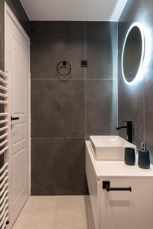 Appartamento In Affitto 1+1 Vicino 5 Maji (ID B2101275) Tirana