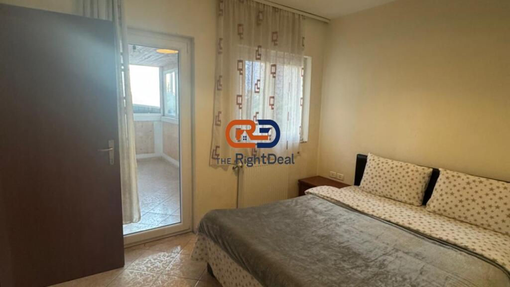 At the Malaysian Complex, a 3+1 Apartment with Perfect Layout is for Rent!!