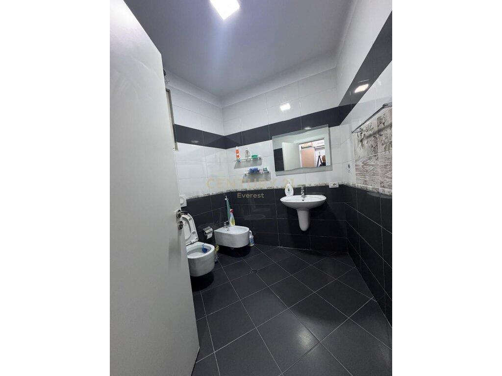 ASTIR, JAPIM ME QIRA APARTAMENT 2+1+2