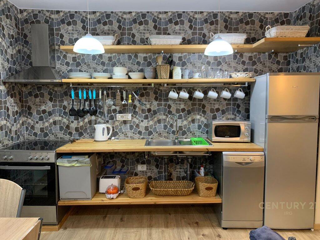 APPARTAMENTO 1+1 IN AFFITTO, PIAZZA SKENDERBEJ - CENTRO.