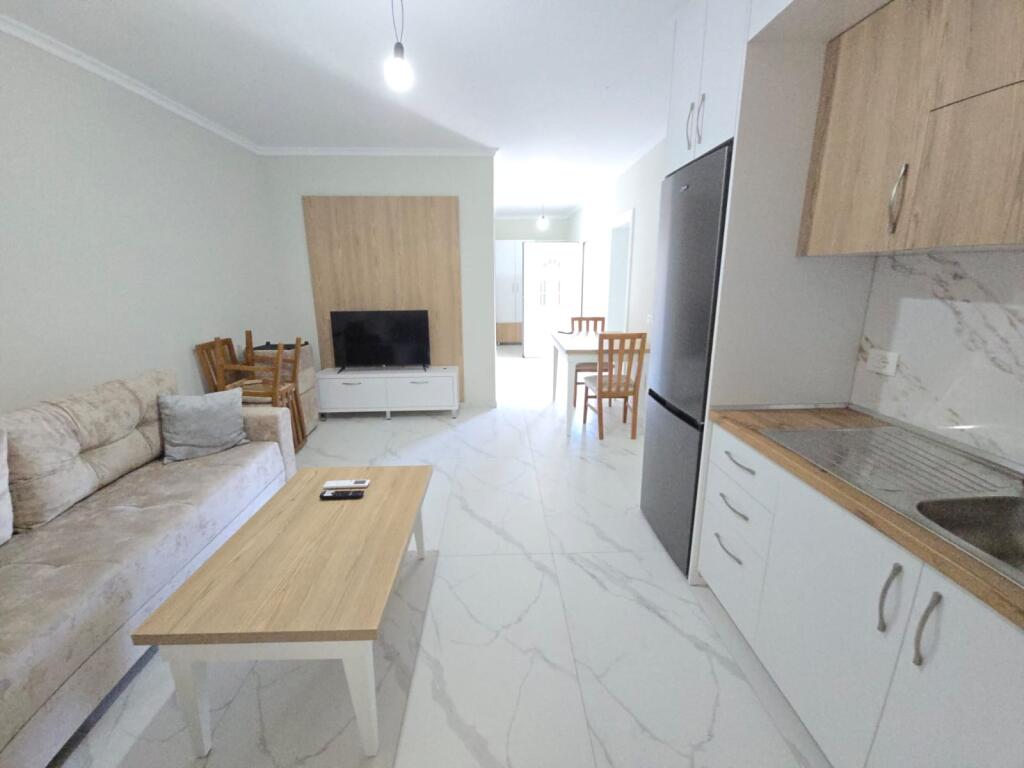AFFITTASI APPARTAMENTO 1+1 A KENETE DURRES