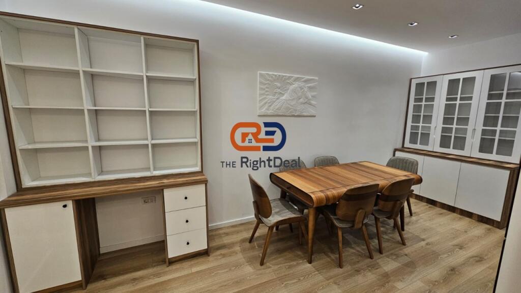 Alla Scuola Unita, Vendesi Super Appartamento 2+1, Con Orientamento Perfetto !!!