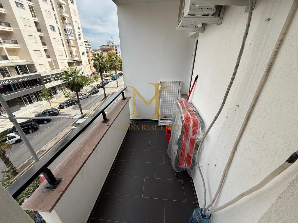 Apartament 2+1 per Qera ne Plazh , Stacioni i Pare !!