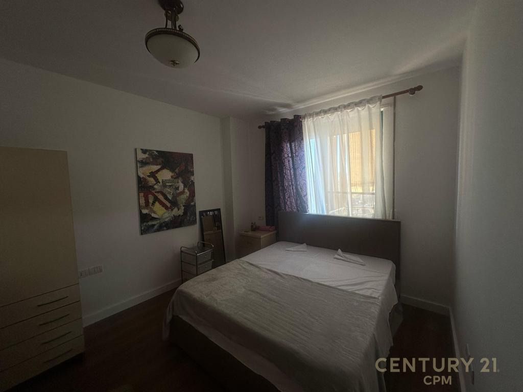 Apartment 2+1+2 for rent at Hoxha Tahsim
