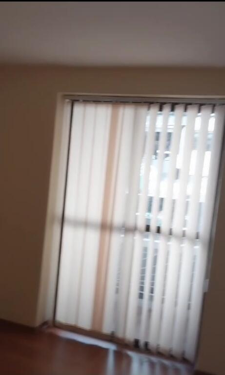 Jepet  me qera   apartament 2+1 ne zemër te bllokut  