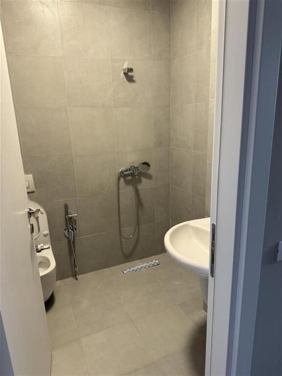 APARTMENT FOR RENT 2+1 FROSINA PLAKU STREET 750 EURO