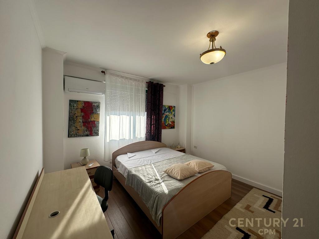 Apartment 2+1+2 for rent at Hoxha Tahsim