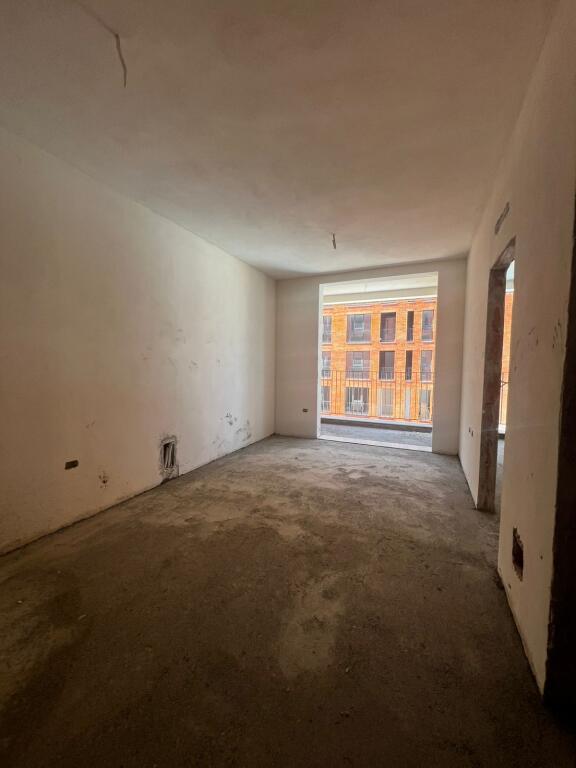 Siri Kodra - Uzina Dinamo Shitet Apartament 1+1