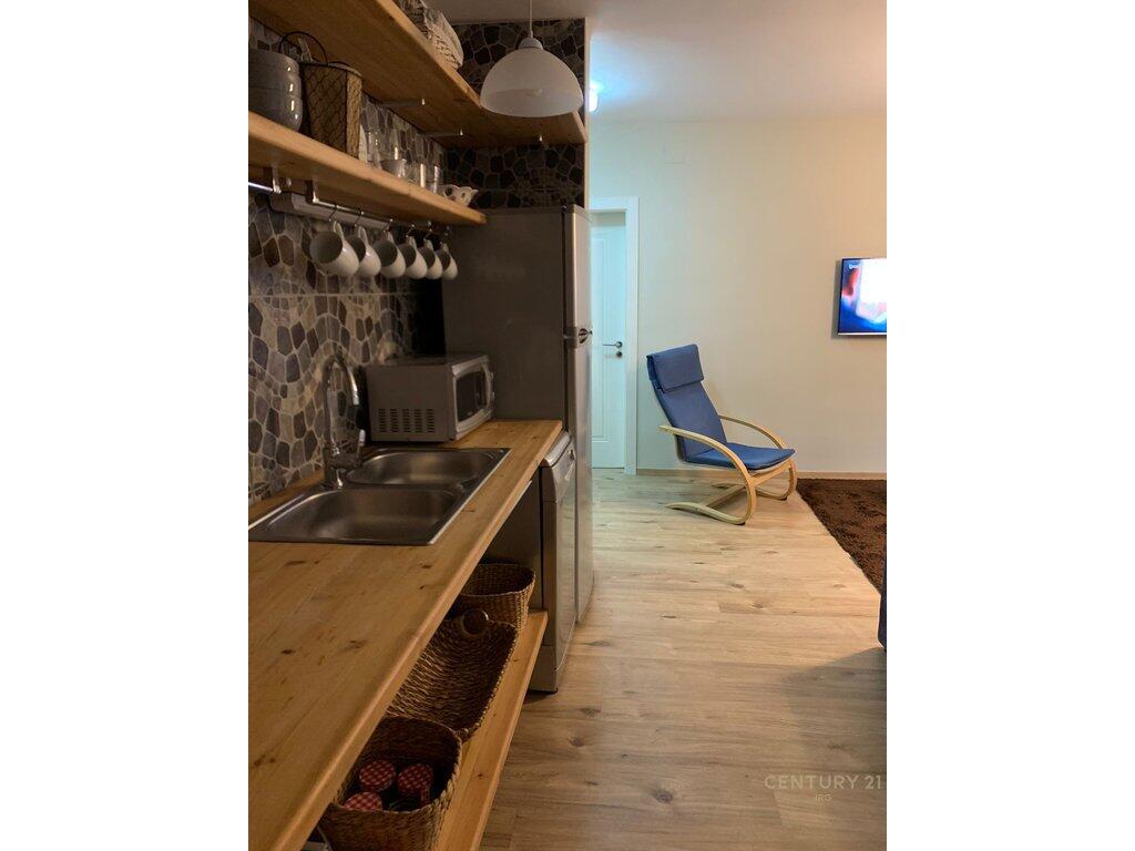 APPARTAMENTO 1+1 IN AFFITTO, PIAZZA SKENDERBEJ - CENTRO.