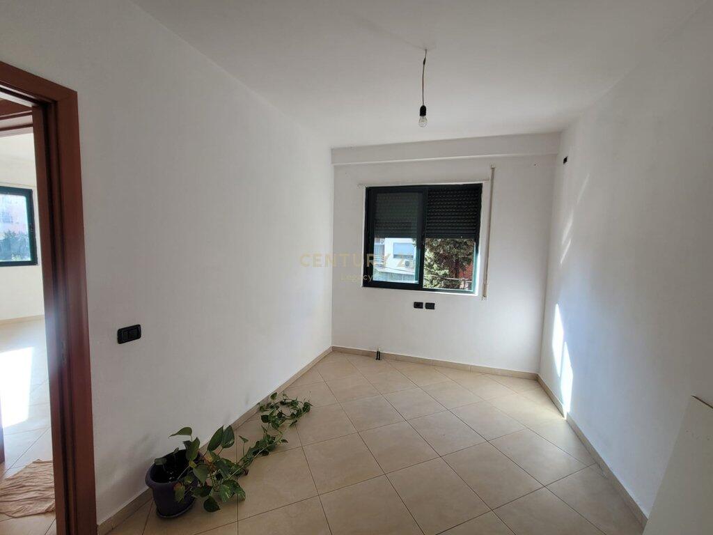 Appartamento 3+1+2 bagni. A Fresk 200 m sopra il ristorante FRESKU