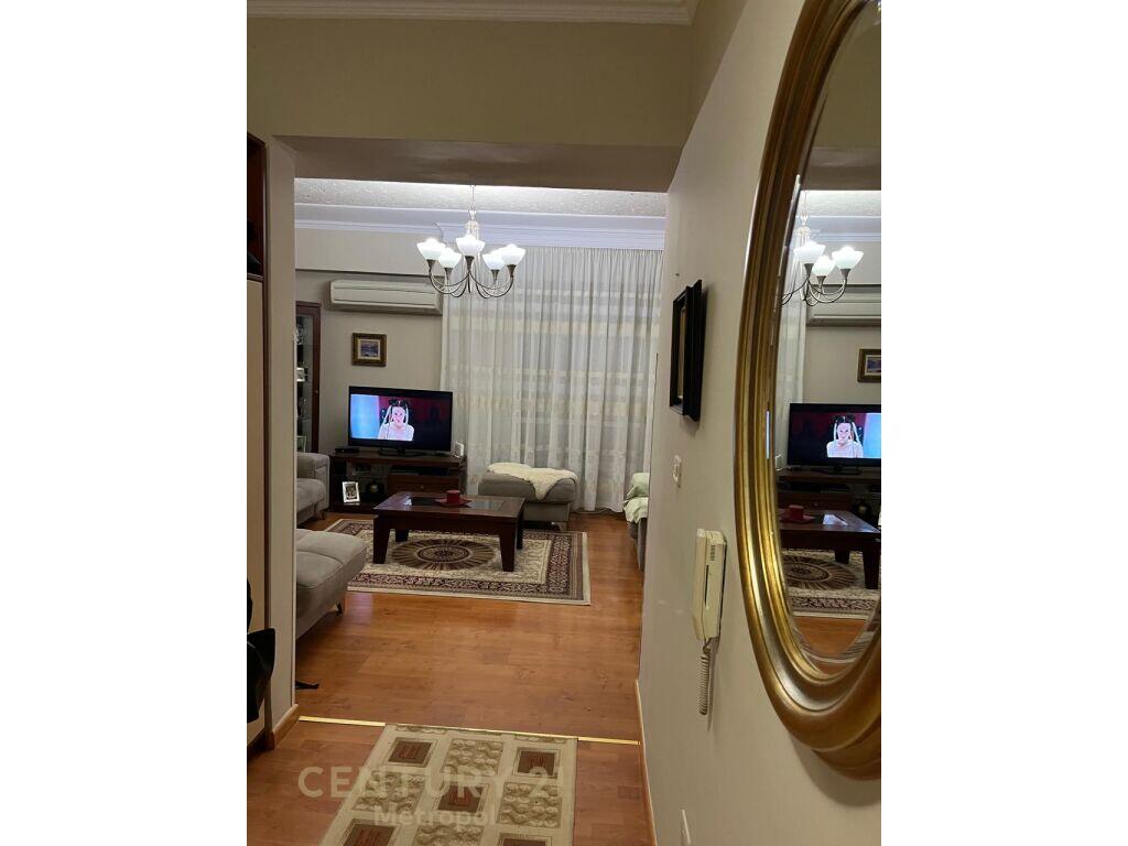 Apartament 2+1 per qira perballe shkolles Deshmoret e Lirise