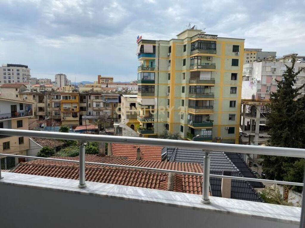 VIA DELLE BARRICATE, AFFITTIAMO APPARTAMENTO 1+1 IN AFFITTO