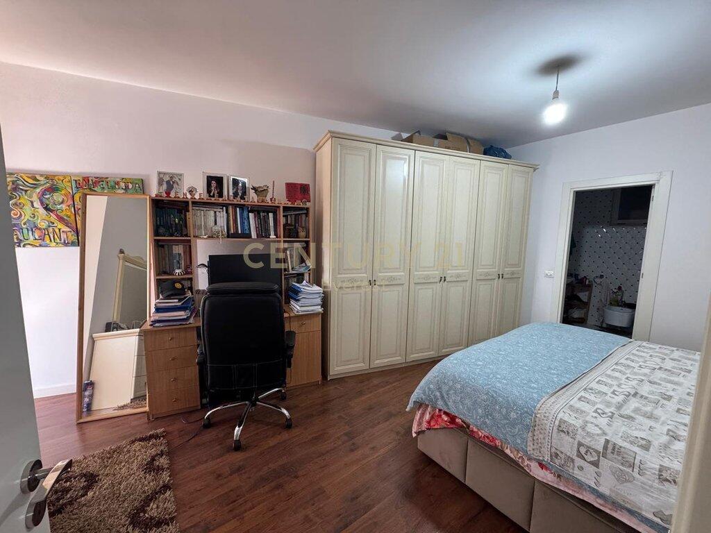 ASTIR, JAPIM ME QIRA APARTAMENT 2+1+2