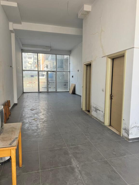 🔥 OKAZION NË ASTIR! 🔥 Shitet Dyqan 150 m2 / Ambient Biznesi