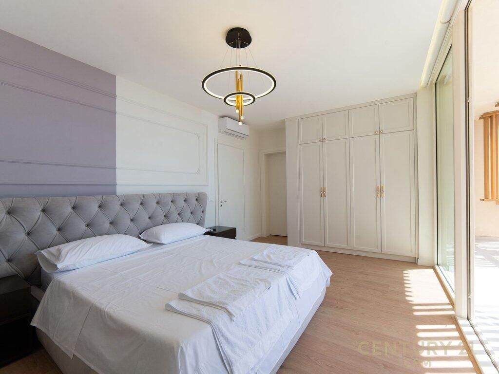 SHESIM SUPER VILË INDIVIDUALE LUXOZE ME PISHINE NË GREEN COAST 1 PALASË!!     1,580,000 €