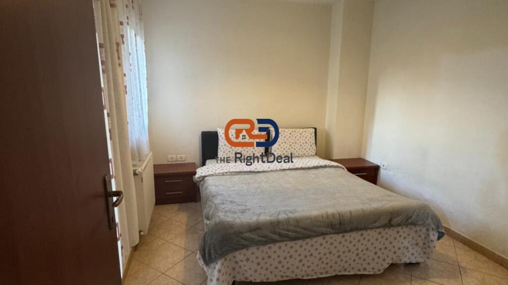 At the Malaysian Complex, a 3+1 Apartment with Perfect Layout is for Rent!!