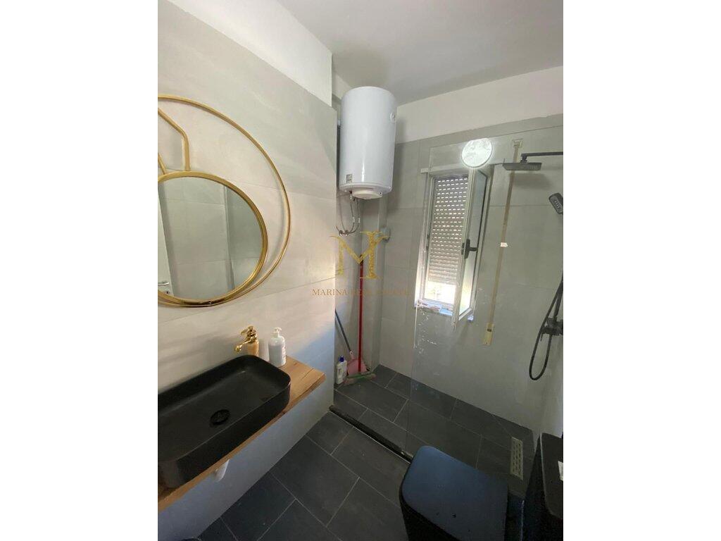 SHITET APARTAMENT 1+1 PLAZH DURRES PAMJE DETI
