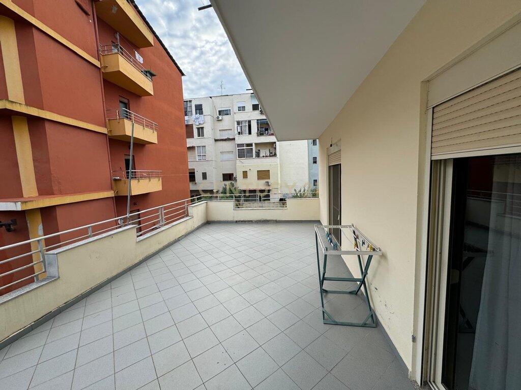 Appartamento 2+1+2 in affitto nella zona del Vecchio Quartiere.