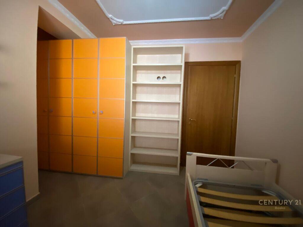 IN AFFITTO APPARTAMENTO 3+1+2 IN VIA MINE PEZA