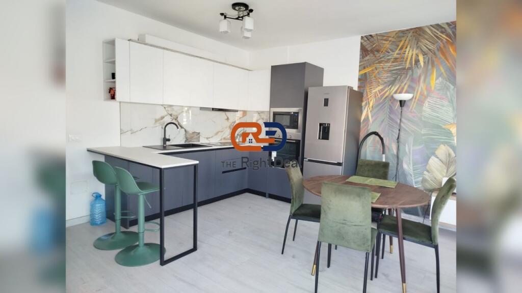 Tek Zogu I Zi, Jepet Me Qira Apartament 2+1+2, Me Lokacion Ideal!!!