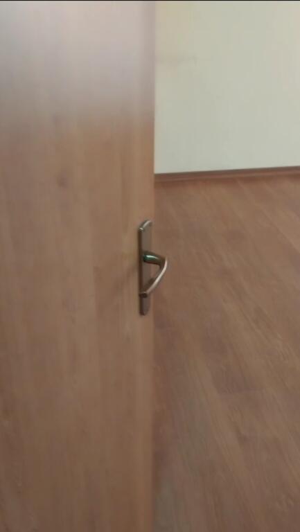 Jepet  me qera   apartament 2+1 ne zemër te bllokut  