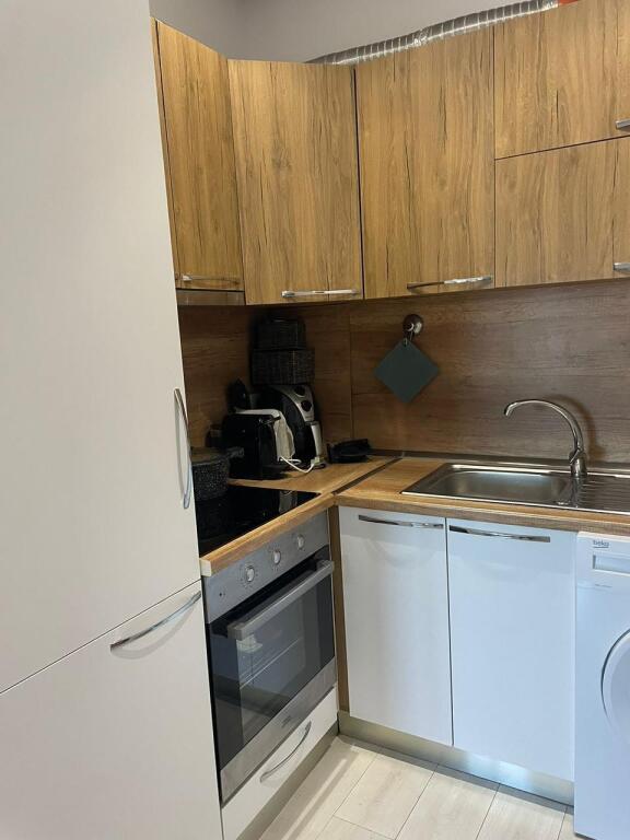 Appartamento in Affitto 1+1 - Tirana, Vasil Shanto 🏡