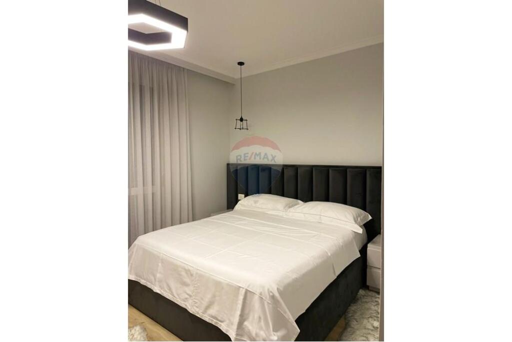 FOR RENT, APARTMENT 1+1, BLLOKU, TIRANA