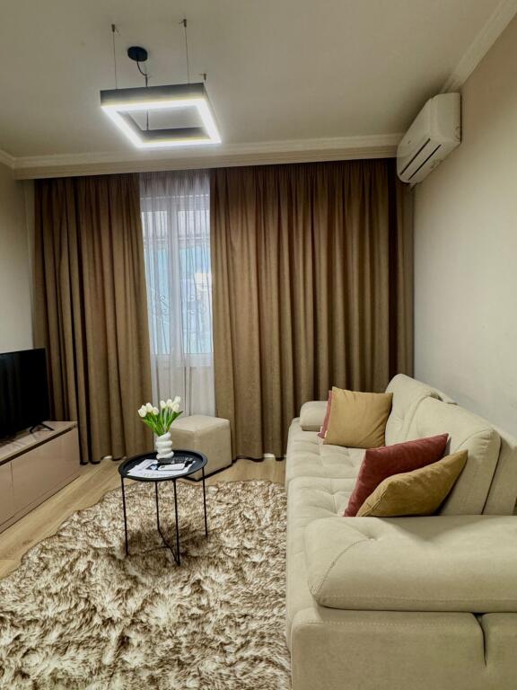 Apartment 1+1, Blloku